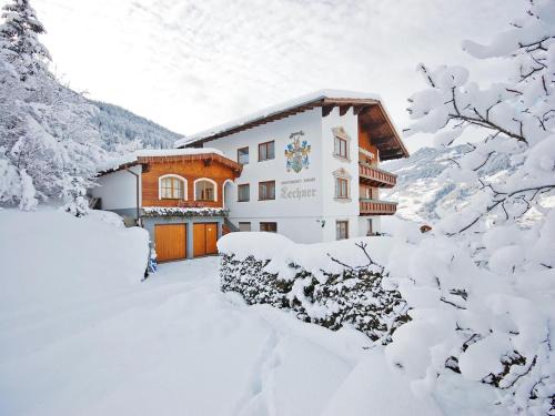 Arzl im Piztal Appartement | Apartment in Arzl-Wald with Mountain Views