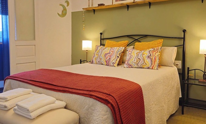 Catasol Appartement | Apartment in charming restored village house, art & patio, relaxation.
