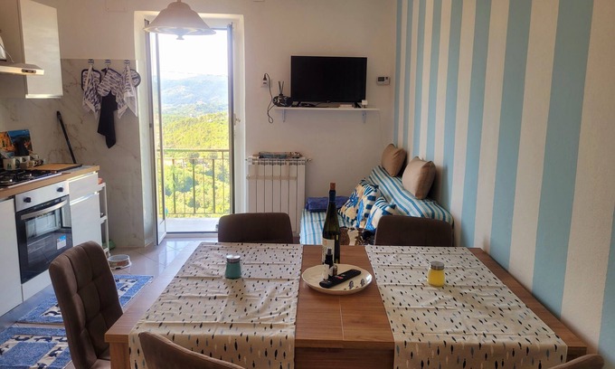 Pitelli Appartement | Apartment in Cinque Terre area renovated to new 2.5 km from the sea