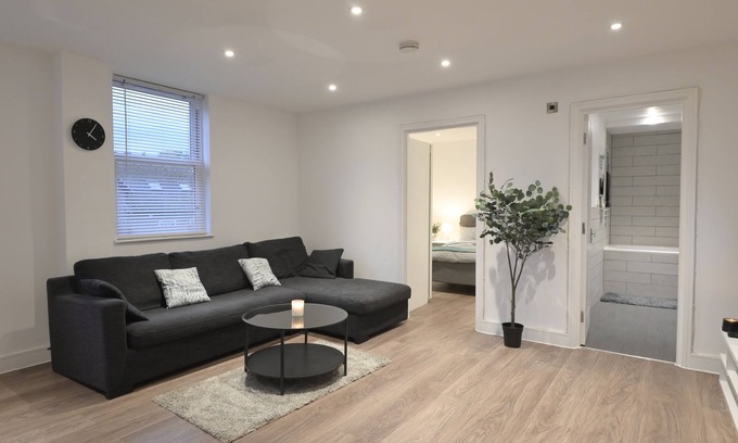 Wallington Appartement | Apartment in Croydon - 1 Min walk to Train