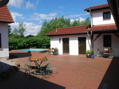 Dargun Appartement | Apartment in Dargun with swimming pool