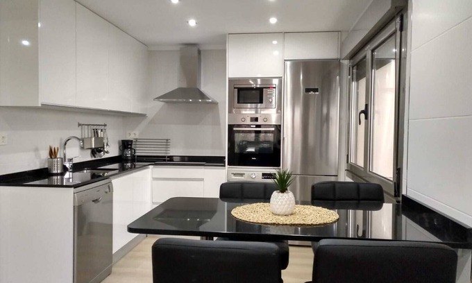 Gijon Appartement | Appartement en première ligne de la plage de San Lorenzo