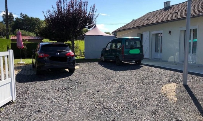Lacapelle-Viescamp Appartement | APPARTEMENT DANS MAISON