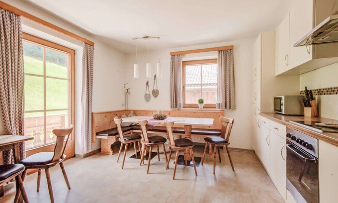 Hainzenberg Appartement | Appartement à Hainzenberg avec salle de ski