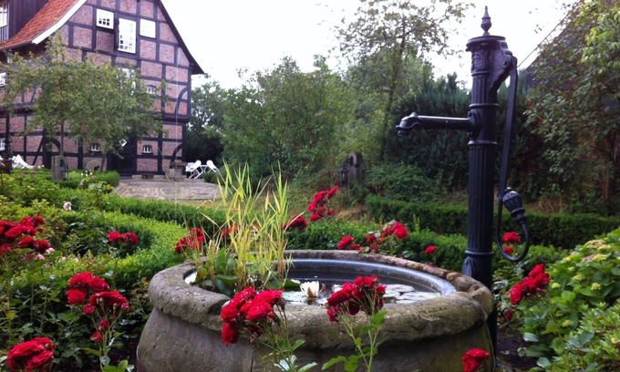 Bad Bentheim Appartement | Apartment in historic Spieker on cycling / hiking routes, golf course, forest location close to A 30,