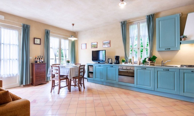 Siena Appartement | Apartment in historic Villa in Siena "IL CHIANTI"