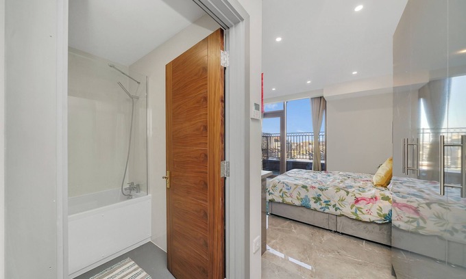 Loxford Appartement | Apartment in Ilford, East London