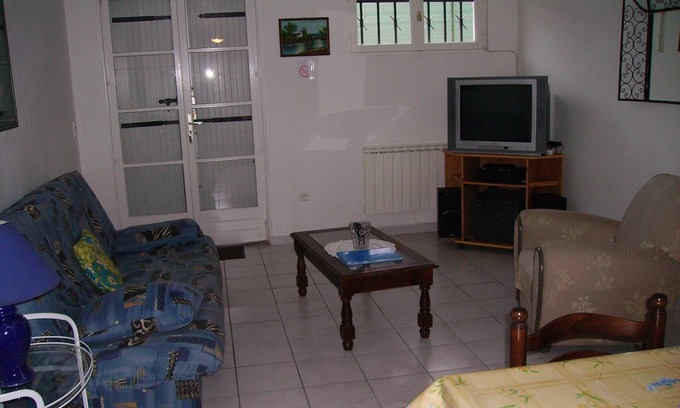 Breuillet Appartement | APPARTEMENT DANS MAISON INDIVIDUELLE