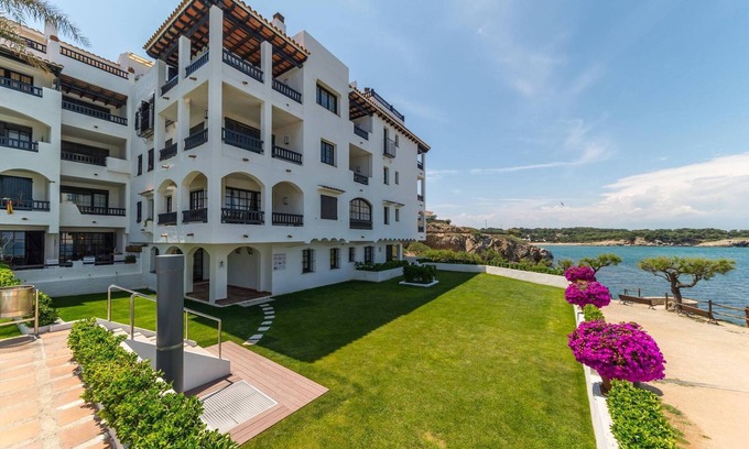 L'Escala Appartement | Apartment in L'Escala near Cala de la Creu