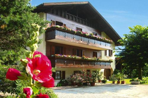 Laces Appartement | Apartment in Latsch with Indoor Pool & Garden