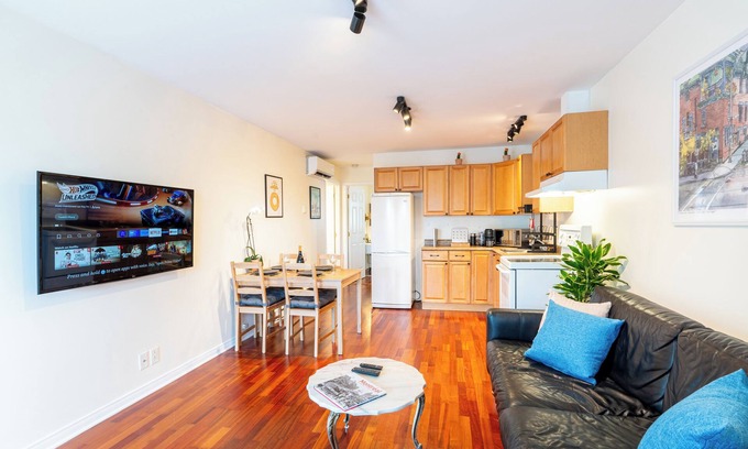 Marconi-Alexandra Appartement | Apartment in Montreal's Little Italy