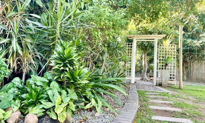 Nelspruit Appartement | Apartment in Nelspruit with a private garden - LoerieRoep Unit 1
