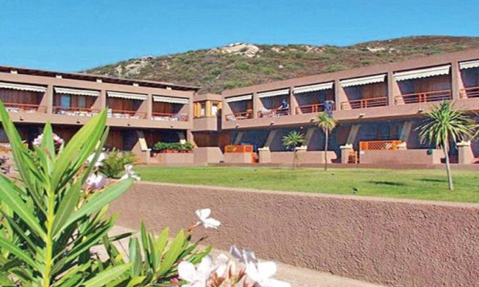 Cugnana Verde Appartement | Apartment in Olbia with Private Terrace