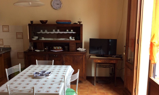 Pisa Appartement | Apartment in quiet area near the walls, the cathedral and the Leaning Tower