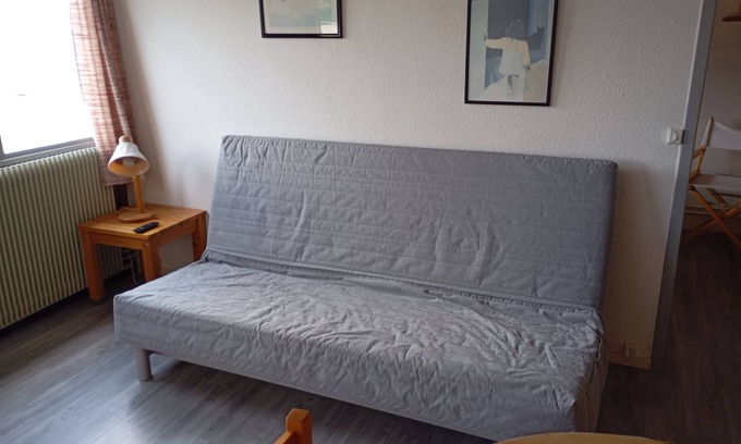 Murat-le-Quaire Appartement | Apartment in residence facing Puy de Sancy
