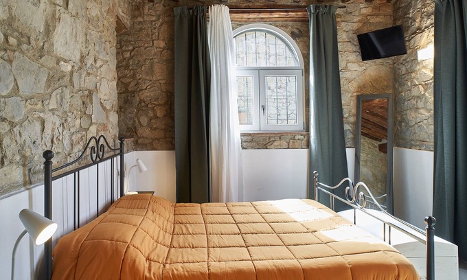 Villa A Sesta Maison | Appartement dans une ferme rénovée dans un village toscan typique du Chianti
