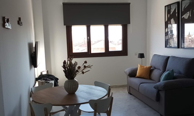 Bormujos Appartement | Apartment in residential complex with pool and free parking