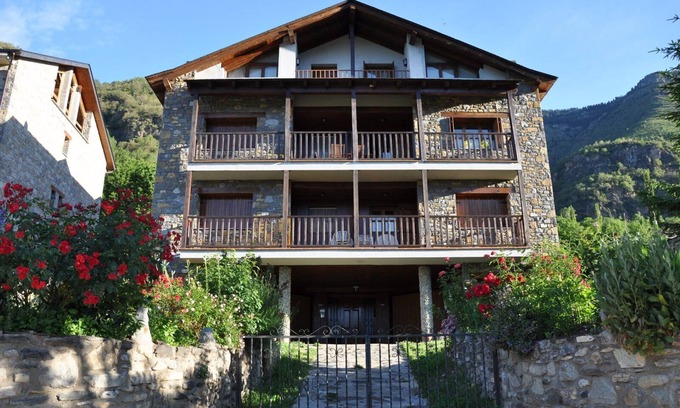 Sahun Appartement | Apartment in Sahún "Casa Juan Manuel".