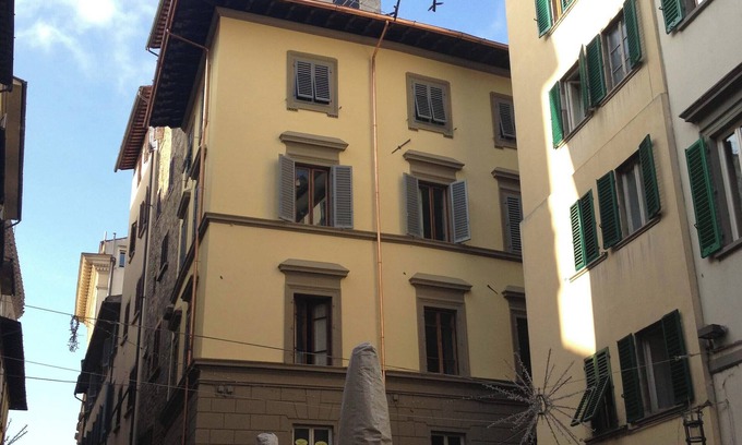 Oltrarno Appartement | Apartment in the Centre of Florence - 3rooms -2/5 Persons
