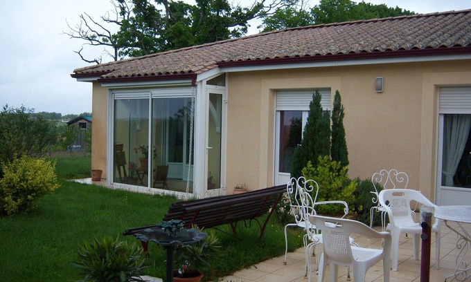 Bergerac Appartement | Appartement dans le prolongement maison des hôtes à la campagne proche Bergerac