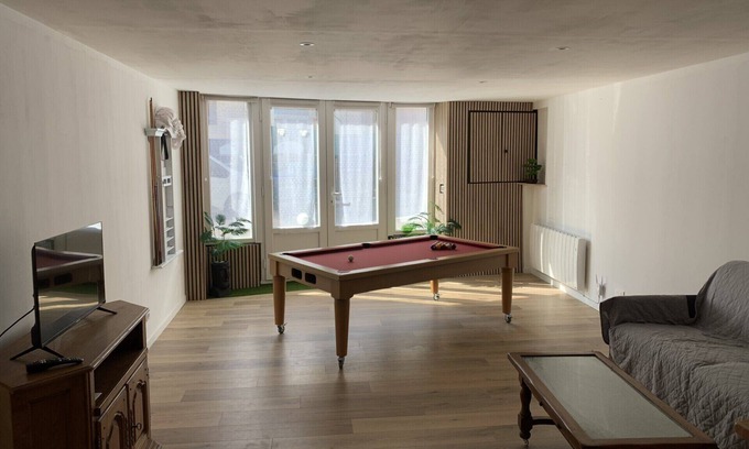 Saint-Julien Appartement | Apartment in the heart of the village!