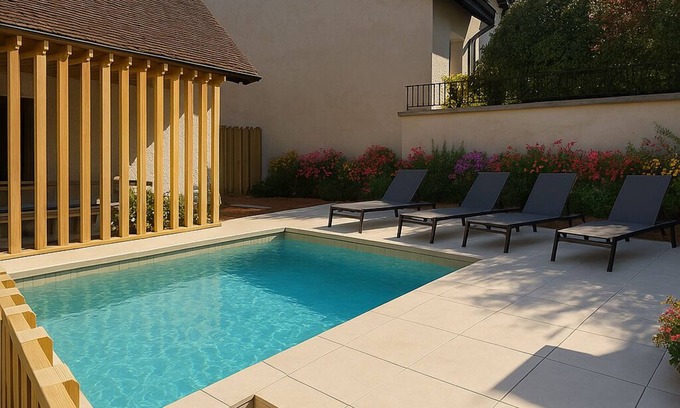 Lavours Appartement | Appartement au coeur du village historique avec piscine