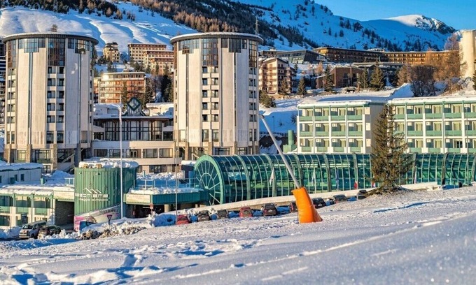 Sestriere Station Balnéaire | Apartment in the Olympic village near the center 100 meters from the lifts