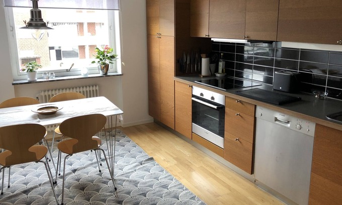 Innerstaden Appartement | Apartment in the center of Malmö. Beach 1.5 km and park 500 m away