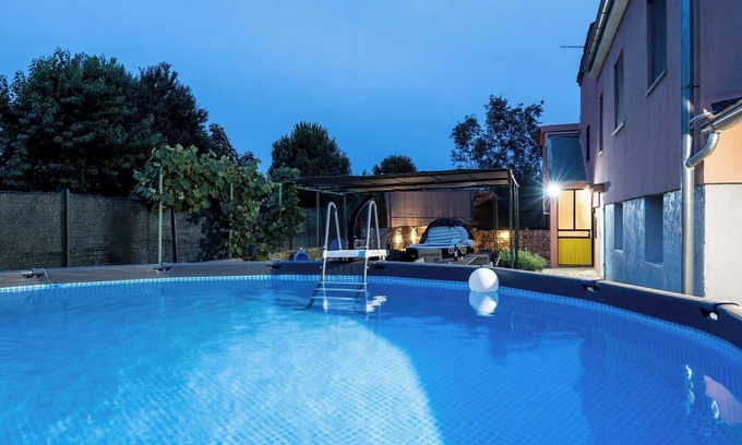 Vodnjan Appartement | Charmant appartement avec piscine et jacuzzi