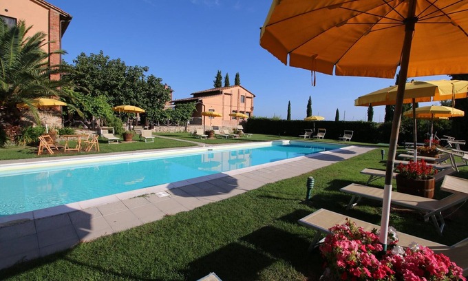 Castiglione del Lago Appartement | Ferme avec piscine et terrasse