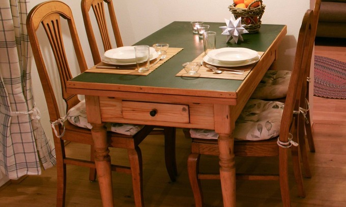 Gudensberg Appartement | Apartment 'Kammer' with Shared Terrace, Shared Garden and Wi-Fi