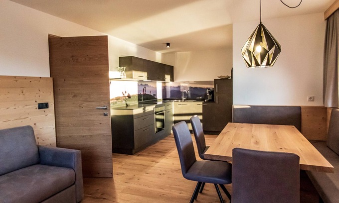 Terento Appartement | Appartement "Kieserhof Berg" avec vue sur les montagnes, terrasse privée et Wi-Fi