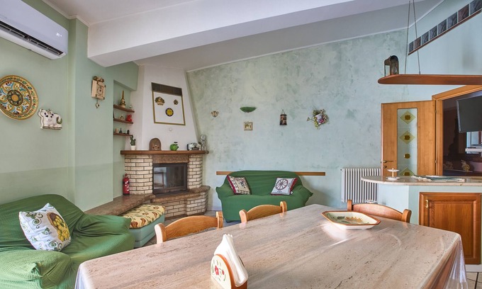Castroreale Terme Appartement | Appartement 'La Casa Rosa' avec vue sur la mer, Wi-Fi et climatisation
