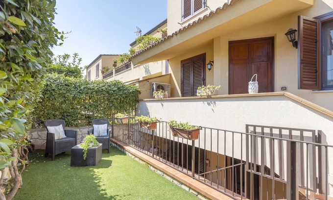 Partanna Appartement | Appartement "La Casa Di Alina Mondello" avec jardin privé, Wi-Fi et climatisation