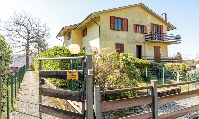 Prunetta Appartement | Appartement "La Casetta Di Samu" avec vue sur les montagnes, balcon et Wi-Fi