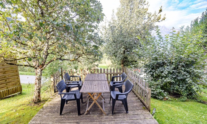 Cordon Appartement | Appartement "La Charbonnière 2" avec vue sur les montagnes, terrasse privée et Wi-Fi