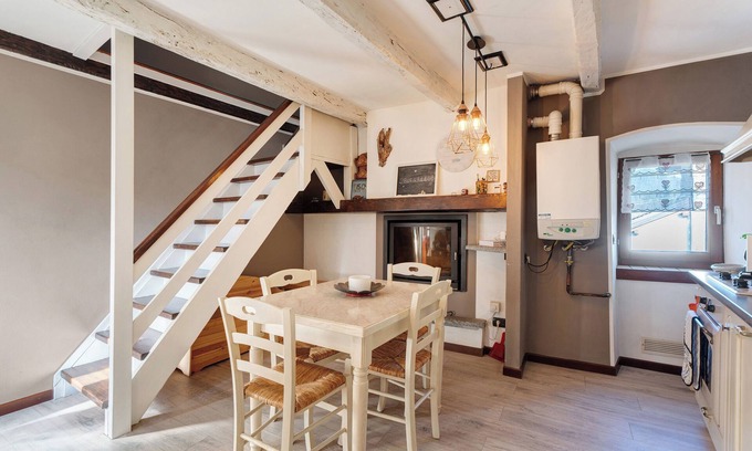 Comero Appartement | Appartement "La Ghianda" avec Terrasse & Wi-Fi