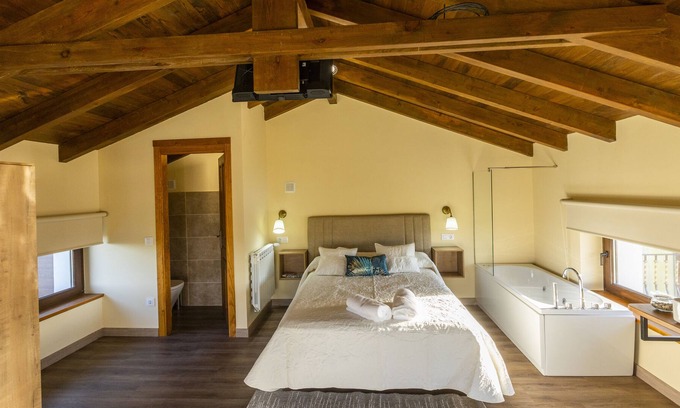 Navia Appartement | Apartment La LLonga-Casona del Campo in western Asturias