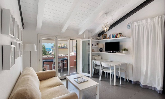 Bonassola Appartement | Appartement 'La Terrazza Di Via Daneri 2' avec vue sur la mer, terrasse et climatisation