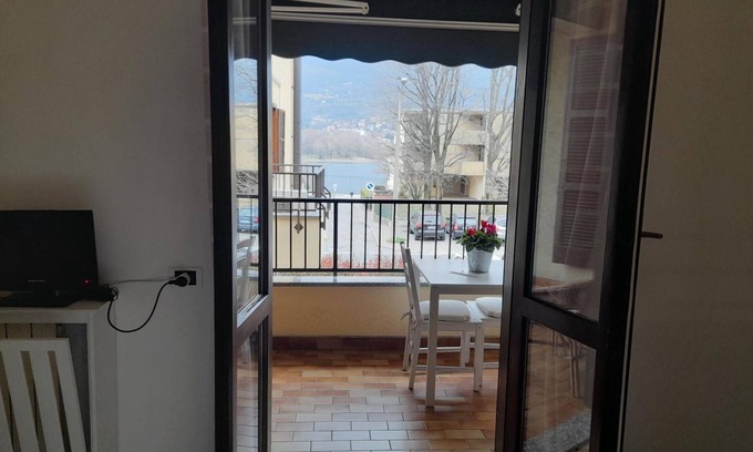 Olginate Appartement | Apartment 'La Terrazza Di Basilio' with Lake View, Balcony and Wi-Fi