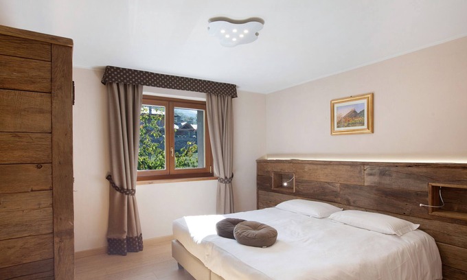 Pont Suaz Appartement | Apartment 'La Vigne De Papagran App3' with Mountain View, Shared Garden and Wi-Fi
