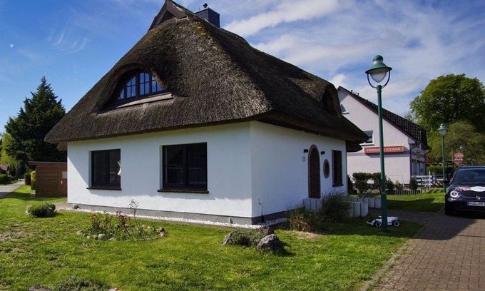 Ralswiek Appartement | Apartment Laran - Small cozy apartment near the water -