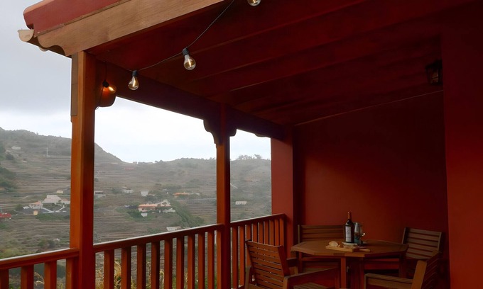 Agulo Appartement | Apartment 'Laurel' with Mountain View, Wi-Fi and Air Conditioning