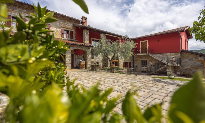 Koper Appartement | Appartement "Lavanda" dans GuestHouse RED FAIRYTALE