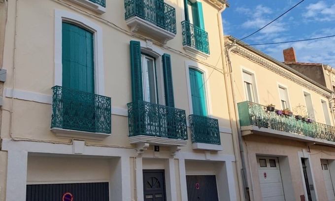 Les Halles - Valliere Appartement | Apartment Les Halles: 80 m2, terrace 30 m2 air conditioning, garage, 8 beds