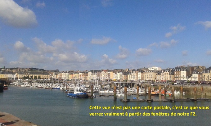 Dieppe Appartement | Appartement port de plaisance Dieppe, vue splendide garantie sur le port + mer.