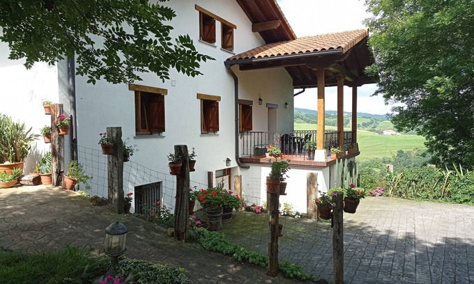 Olaskoegia Appartement | Appartement 'Lokate 5 Habitaciones' avec vue sur les montagnes, terrasse partagée et Wi-Fi