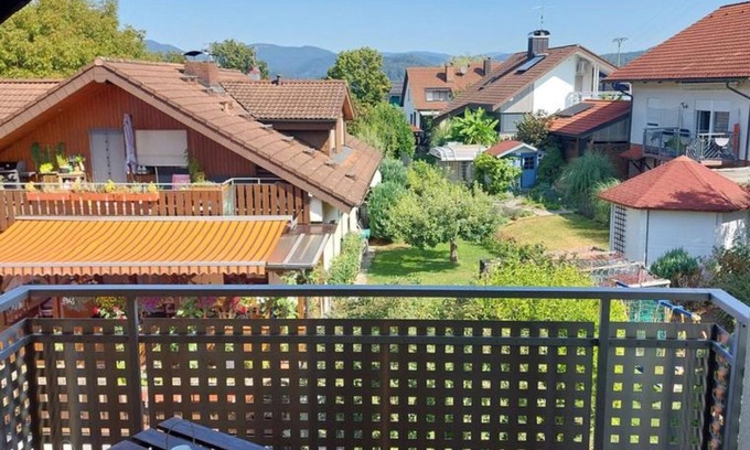 Steinen Appartement | Appartement 'Ferienwohnung Lueg Ins Wiesental' avec vue sur les montagnes, balcon et Wi-Fi