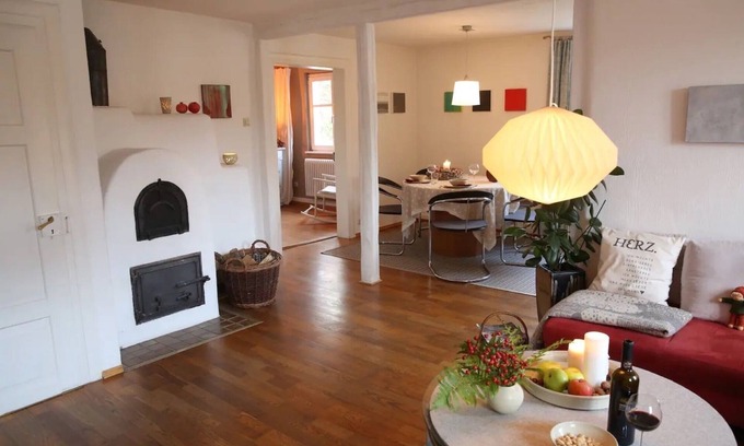 Lemberg Appartement | Appartement "Luise Im Künstlerhaus" avec terrasse privée, balcon et Wi-Fi