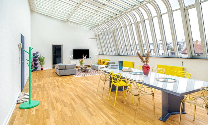 Mitte Appartement | Appartement-Prestige-Salle de bain privée séparée-Vue ville-SKY LOFT